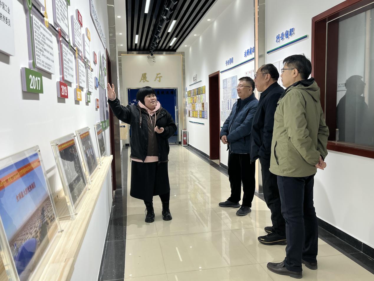 青岛科技大学孙立军书记、刘炳成教授一行莅临bwin必赢官方网站交流指导